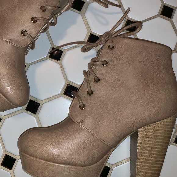 ✨Lace Up Heel Bootie - Picture 5 of 5